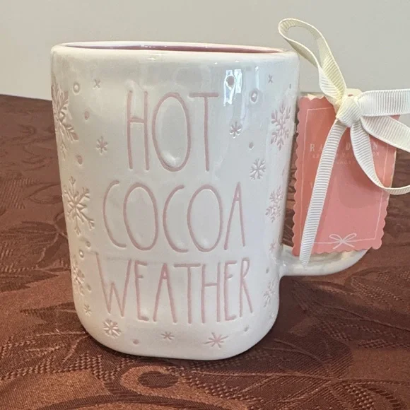 🎀🎄Rae Dunn Holiday Mug - Picture 1 of 10